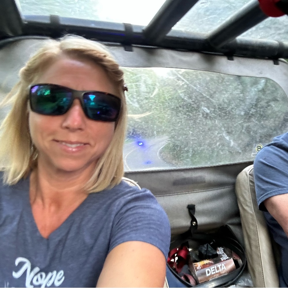 Meet your Posher, Lisa